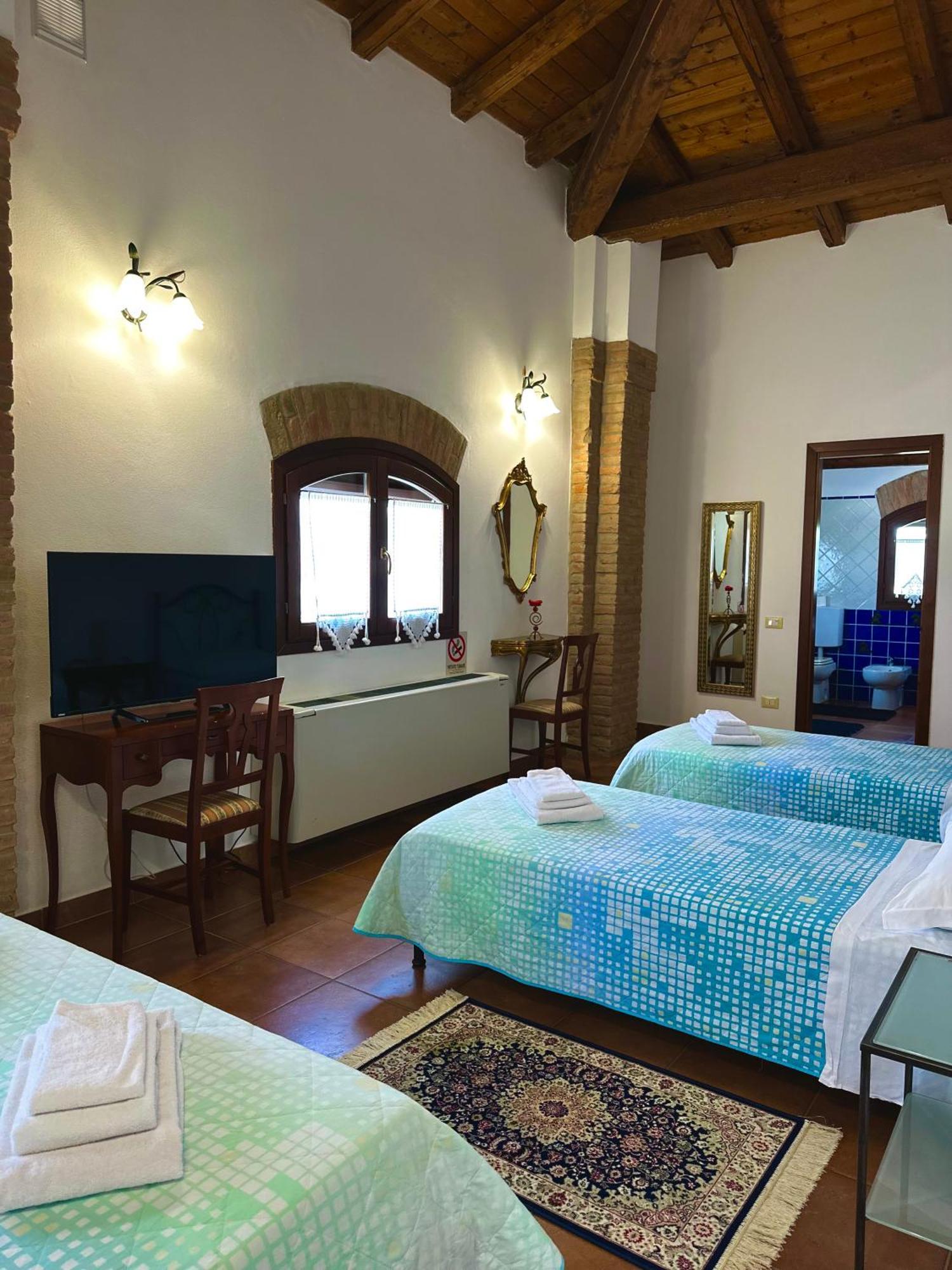 Quadruple Room with Private Bathroom,1685109153:JPEG