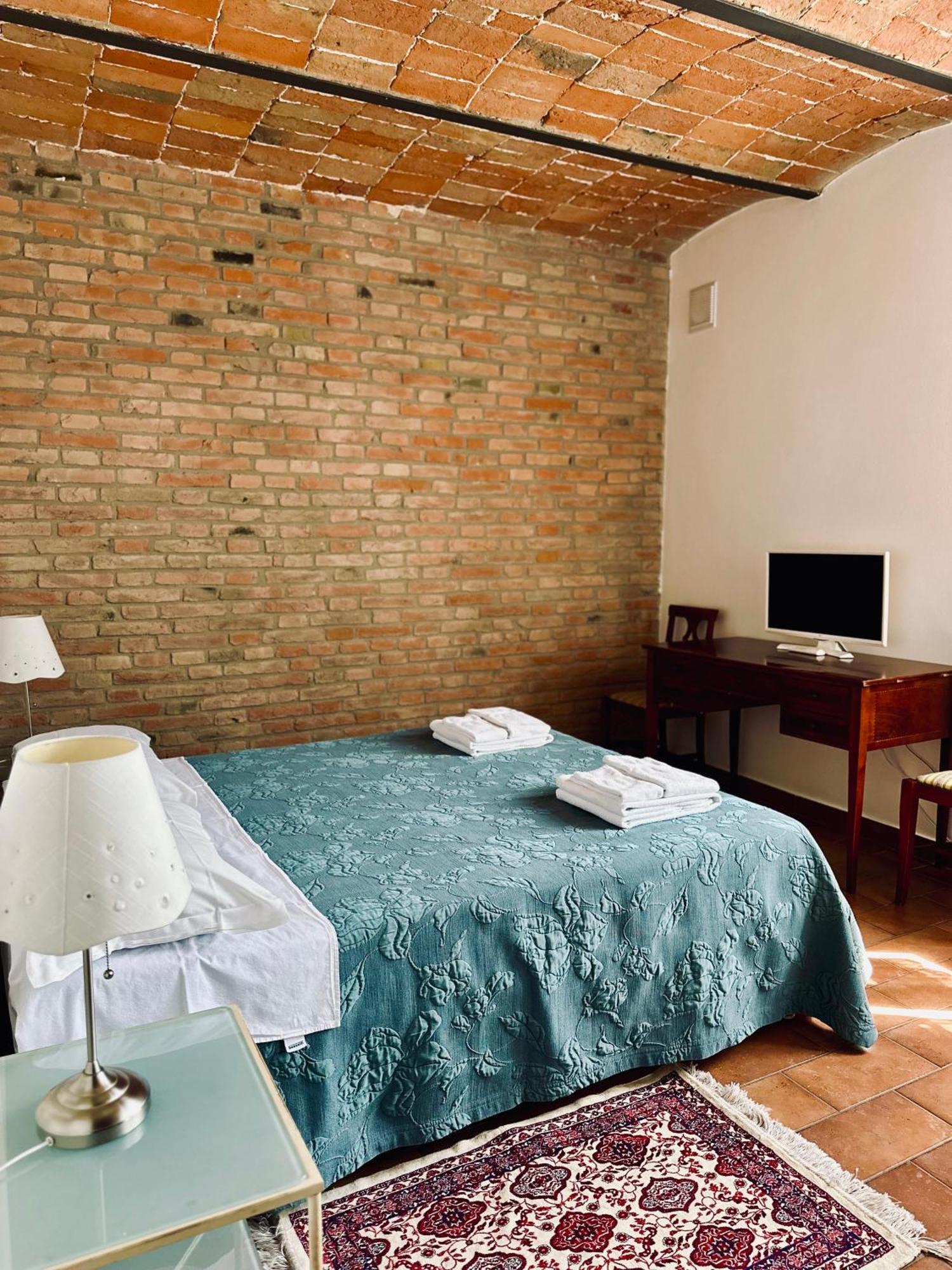 Double Room with Private Bathroom,1685109163:JPEG